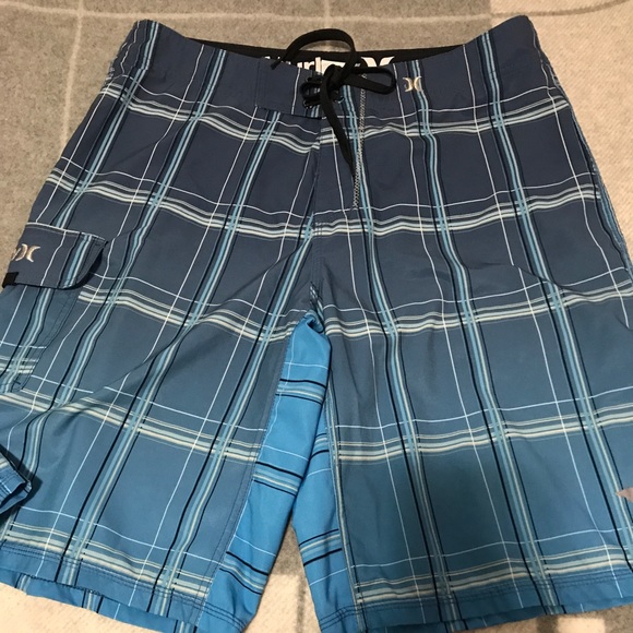 Hurley swim shorts - Picture 1 of 3
